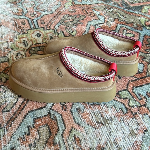 UGG Tazz Platform Slippers Size 9 NEW!! - Picture 12 of 12